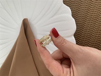Vip 14k Çift Şeritli Baget Taşlı Tasarım Küpe