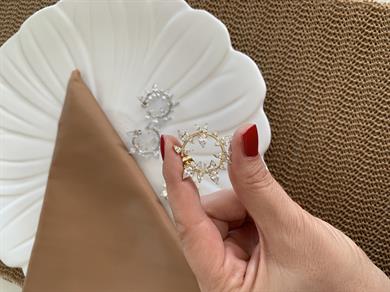 Vip Baget Taşlı Çiçek Ay Tasarım Küpe