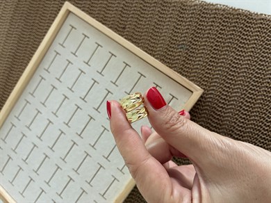 Vip Gold 1,5 cm Çizgili Halka Küpe