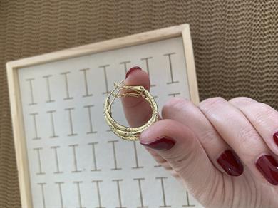 Vip Gold 2 Cm Pırıltılı Kıvrımlı Halka Küpe