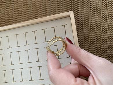 Vip Gold 2 Cm Pırıltılı Kıvrımlı Halka Küpe