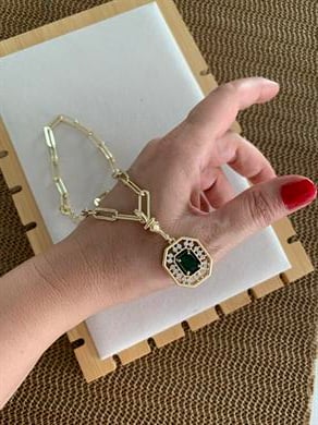 Vip Gold Ataç Zincir Kare Zümrüt Yeşili Baget Taş Tasarım Kolye