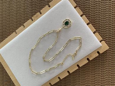 Vip Gold Ataç Zincir Kare Zümrüt Yeşili Baget Taş Tasarım Kolye