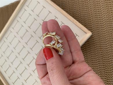 Vip Gold Baget Taş Sallantılı Shakira Halka Küpe