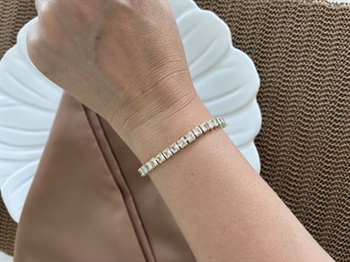 Vip Gold Baget Taşlı Kare Su Yolu Bileklik
