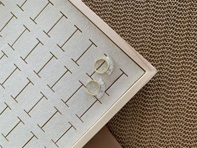 Vip Gold Baget Taşlı Tasarım  Halka Küpe