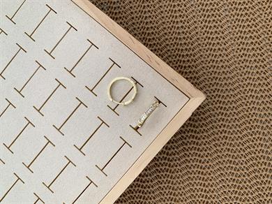 Vip Gold Baget Taşlı X Sıralı Halka Küpe