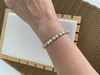 Vip Gold Gömme Tek Taş S Sıralı Su Yolu Bileklik 