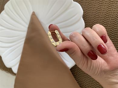 Vip Gold Gömme Taşlı Plaka Beşgen U Küpe