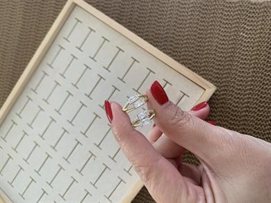 Vip Gold İki Li Dikdörtgen Baget Tek Taşlı U Küpe