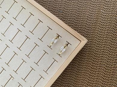 Vip Gold İki Li Dikdörtgen Baget Tek Taşlı U Küpe