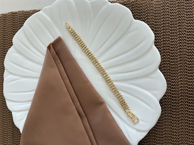 Vip Gold İnce Çift V Kesim Tapçuklu Bileklik