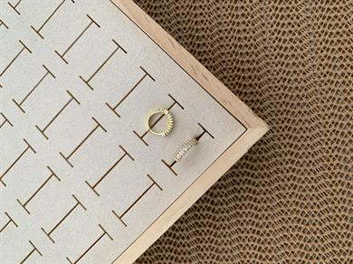 Vip Gold Kare Baget Taş Mini Halka Küpe