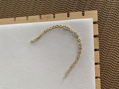 Vip Gold Mini Badem Zincir Zirkon Taşlı S Sıralı Bileklik