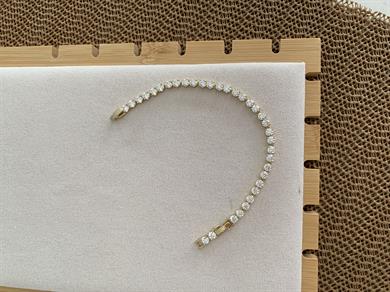 Vip Gold Tek Taş Su Yolu Sıralı Bileklik