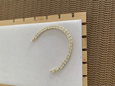 Vip Gold Ortası Zirkon Taşlı Kare Sıralı Bileklik 