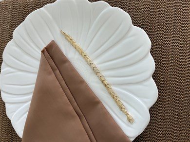 Vip Gold Ortası Zirkon Taşlı V Sıralı Bileklik