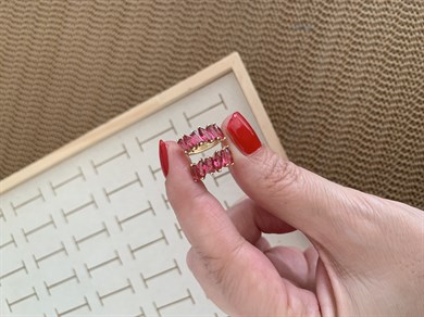Vip Gold Pembe Damla Baget Taş Sıralı Halka Küpe