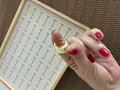 Vip Gold Pırıltılı Baklava Desen Halka Küpe
