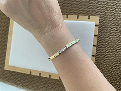 Vip Gold Plaka Küp Kare Baget Tek Taş Sıralı Bileklik