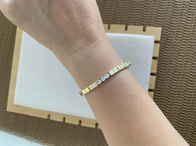 Vip Gold Plaka Küp Kare Baget Tek Taş Sıralı Bileklik