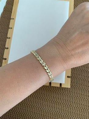 Vip Gold Plaka Yaprak Desenli Tasarım Bileklik