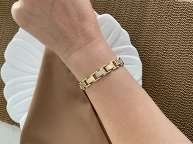 Vip Gold Plaka Zirkon Taşlı İç İçe Geçme Kare Bileklik