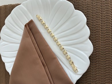 Vip Gold Plaka Zirkon Taşlı Kare Bileklik