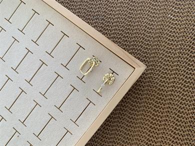 Vip Gold Tek Taşlı Dikdörtgen Yonca Küpe