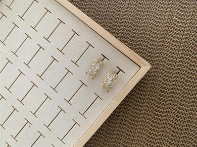 Vip Gold Tırtıklı Zirkon Taşlı Ay Küpe