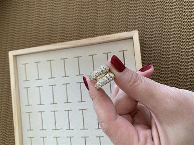 Vip Gold Üç Sır Damla Baget Taşlı Halka Küpe