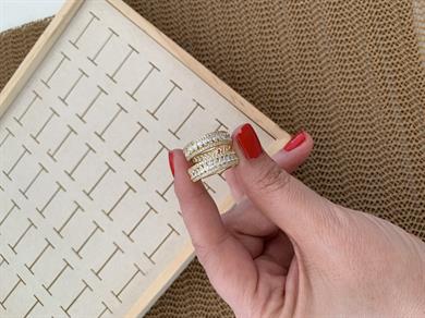 Vip Gold Zirkon Taş Ortası Damla Baget Taş Detaylı Halka Küpe