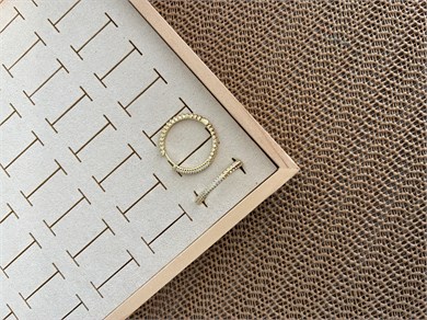 Vip Gold Zirkon Taşlı Arkası Burgu Detaylı Halka Küpe