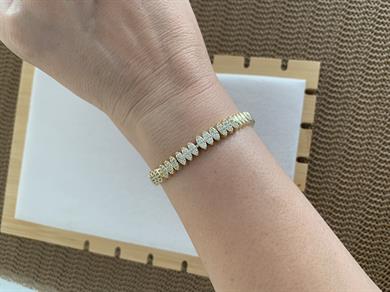 Vip Gold Zirkon Taşlı Badem Sıralı Bileklik 