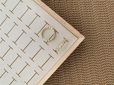 Vip Gold Zirkon Taşlı Daire Detaylı Halka Küpe