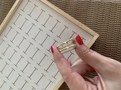 Vip Gold Zirkon Taşlı Dikdörtgen U Küpe
