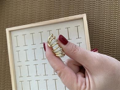 Vip Gold Zirkon Taşlı Dört Sıra Boru Ay Küpe