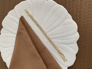 Vip Gold Zirkon Taşlı İç İçe Geçme Klasik Zincirli Bileklik