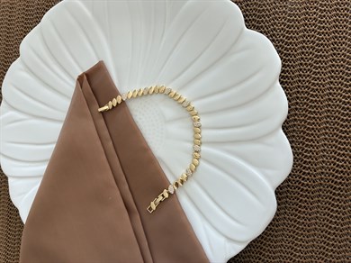 Vip Gold Zirkon Taşlı Plaka Badem Sıralı Bileklik