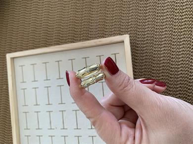 Vip Gold Zirkon Taşlı Plaka Biyeli Halka Küpe