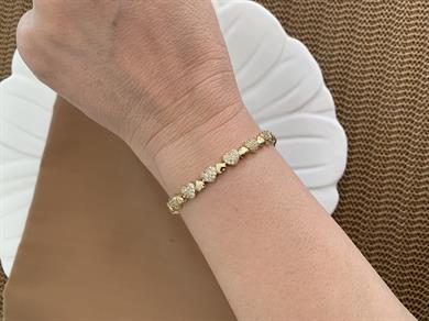 Vip Gold Zirkon Taşlı Plaka Kalp Sıralı Bileklik