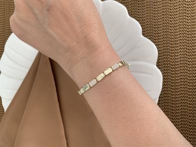 Vip Gold Zirkon Taşlı Plaka Küp Sıralı Bileklik