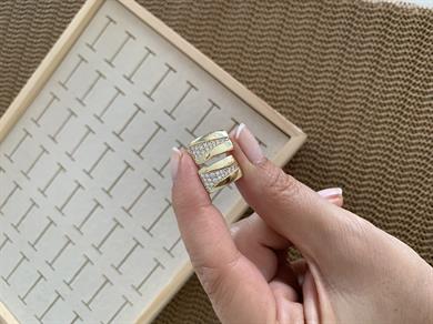 Vip Gold Zirkon Taşlı Plaka V Detaylı U Küpe