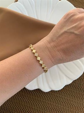 Vip Gold Zirkon Taşlı Plaka Yonca Sıralı Bileklik