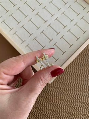 Vip Gold Zirkon Taşlı Üçgen Detaylı U Küpe