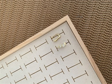 Vip Gold Zirkon Taşlı Üçgen Detaylı U Küpe