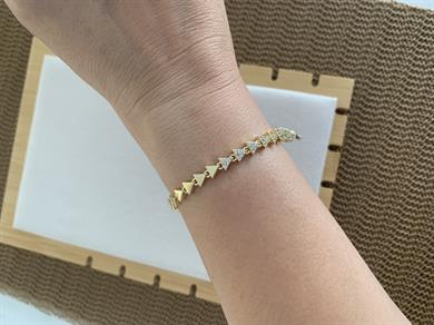 Vip Gold Zirkon Taşlı Üçgen Sıralı Bileklik 
