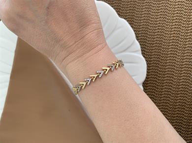 Vip Gold Zirkon Taşlı V Sıralı Bileklik