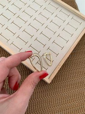 Vip Gold Zirkon Taşlı V Tasarım Küpe