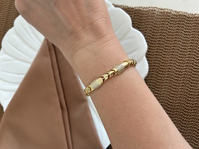 Vip Gold Zirkon taşlı Yılan Derisi Detaylı Bileklik